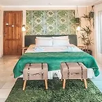 Bed & Breakfast Jardines De La Reina Boutique Marbella