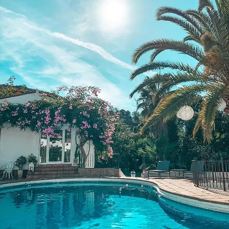 Jardines De La Reina Boutique Panzió Marbella