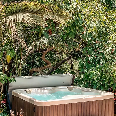 Jardines De La Reina Boutique Marbella