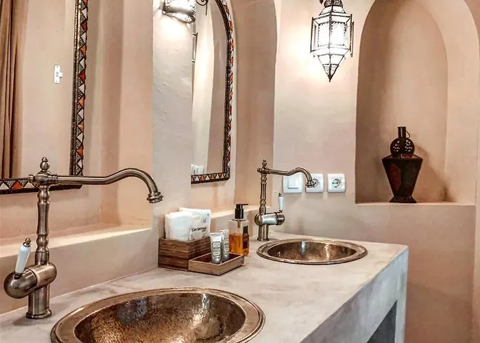 Bed & Breakfast Jardines De La Reina Boutique 4*