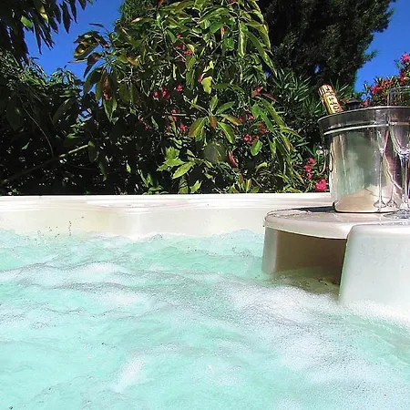 Jardines De La Reina Boutique Marbella