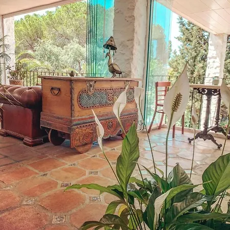 Jardines De La Reina Boutique Bed & Breakfast 3*
