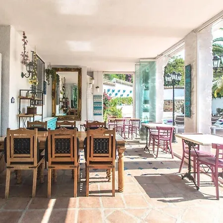 Jardines De La Reina Boutique Marbella