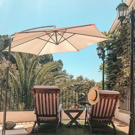 Bed & Breakfast Jardines De La Reina Boutique 4*