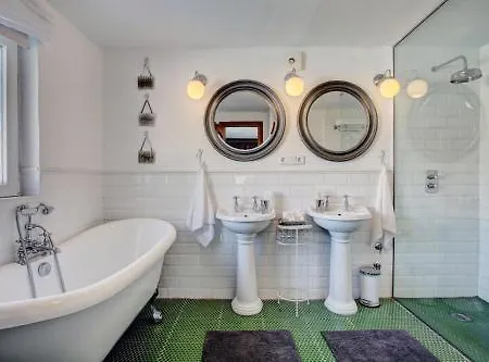 Jardines De La Reina Boutique Marbella