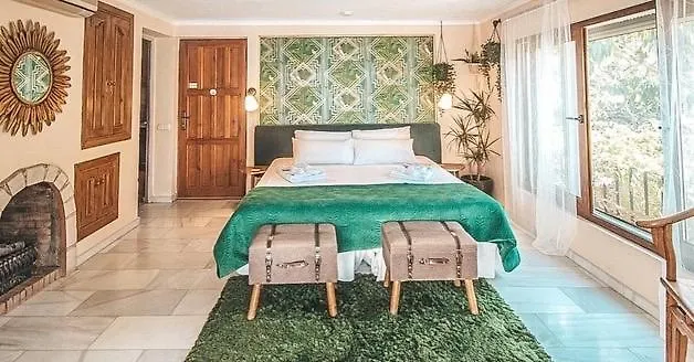 Couette-café Jardines De La Reina Boutique Marbellac