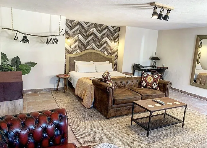 Jardines De La Reina Boutique Couette-café Marbellac