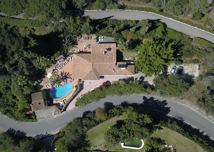 Bed and breakfast Jardines De La Reina Boutique 4*