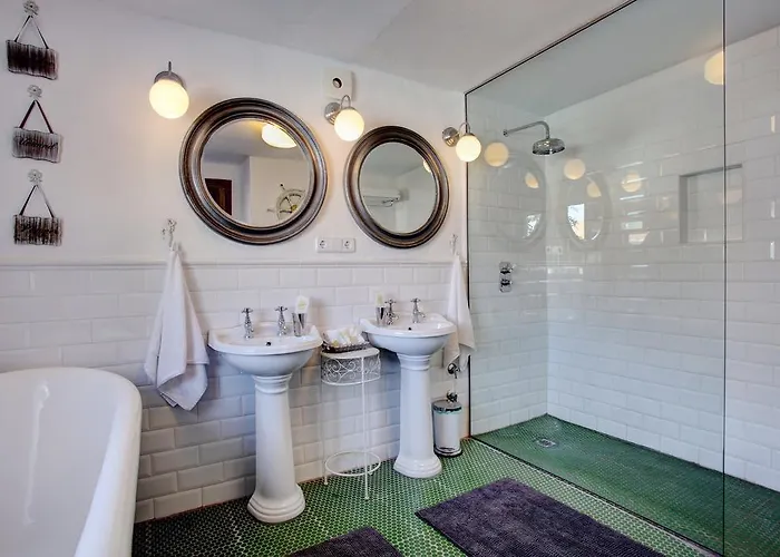 贾迪勒斯女王精品b&b酒店 4* 马尔韦利亚