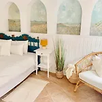 Jardines De La Reina Boutique Marbella