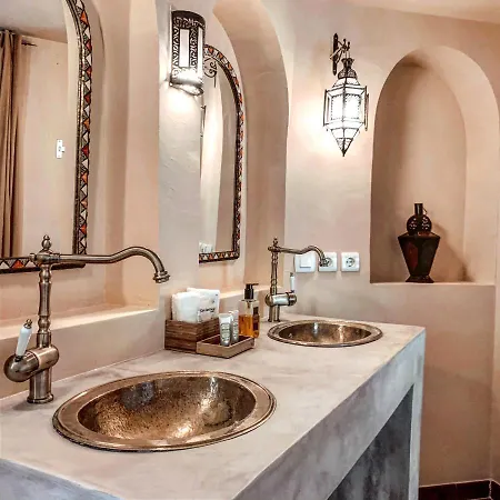 לינה וארוחת בוקר Jardines De La Reina Boutique 3*