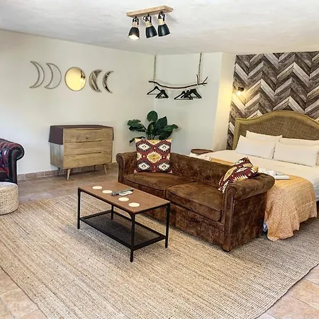 לינה וארוחת בוקר Jardines De La Reina Boutique